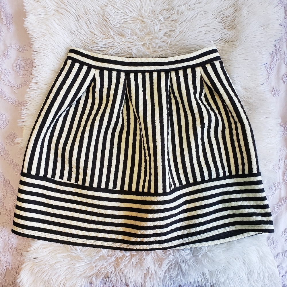 Quilted Striped Pleated Mini Skirt